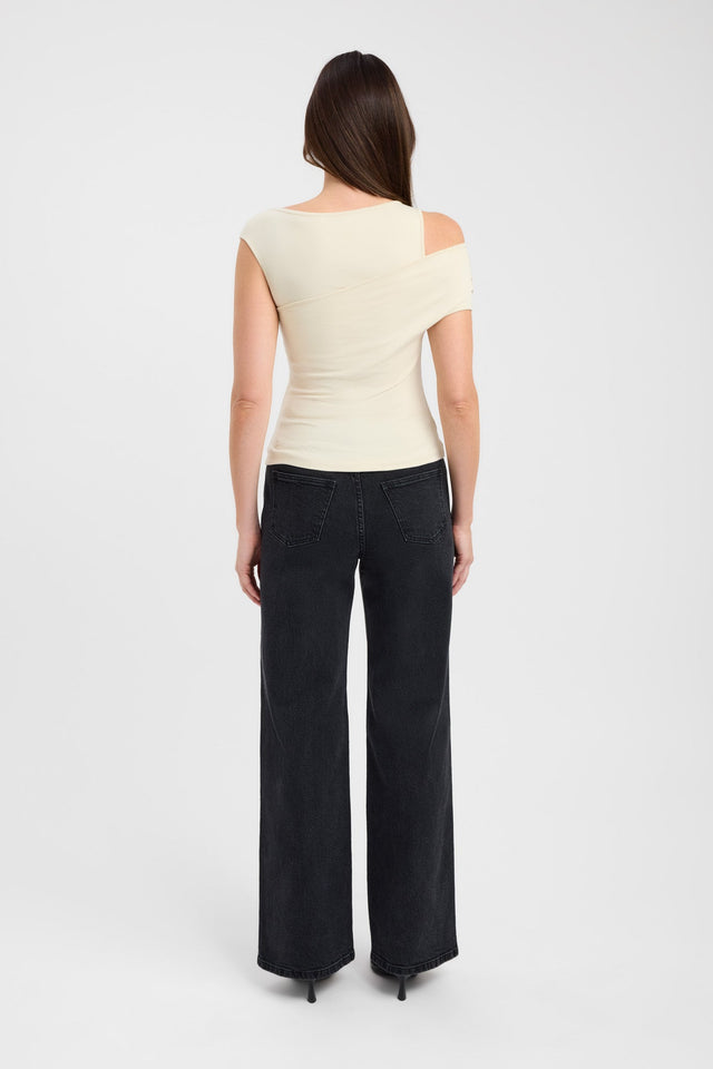 Atis Asymmetric Top